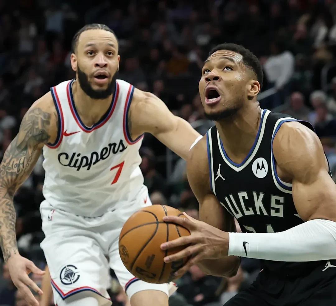 金年会登录入口-包含密尔沃基雄鹿迎NBA季后赛关键赛；转会期扳平良机；震撼外界；球队文化再被提及的词条