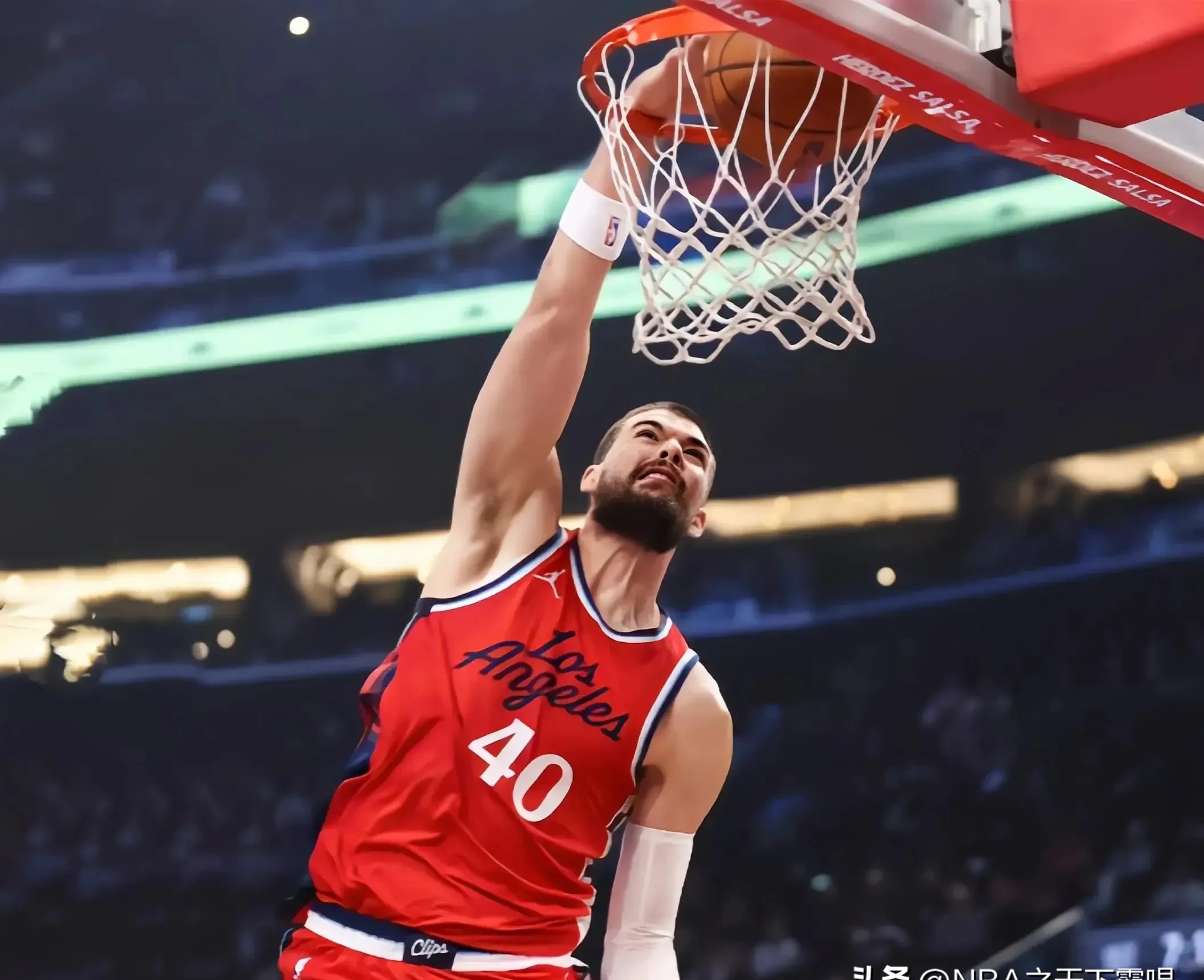 金年会官方在线入口-转折点！洛杉矶快船状态回暖；法国杯今晨攻防权衡；更衣室稳定；训练强度明显提升的简单介绍